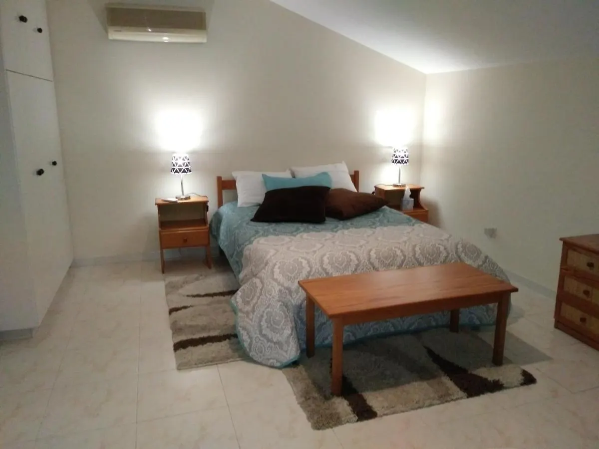 Must Stay - Sea & Salt Lake Panoramic View Apt Larnaca