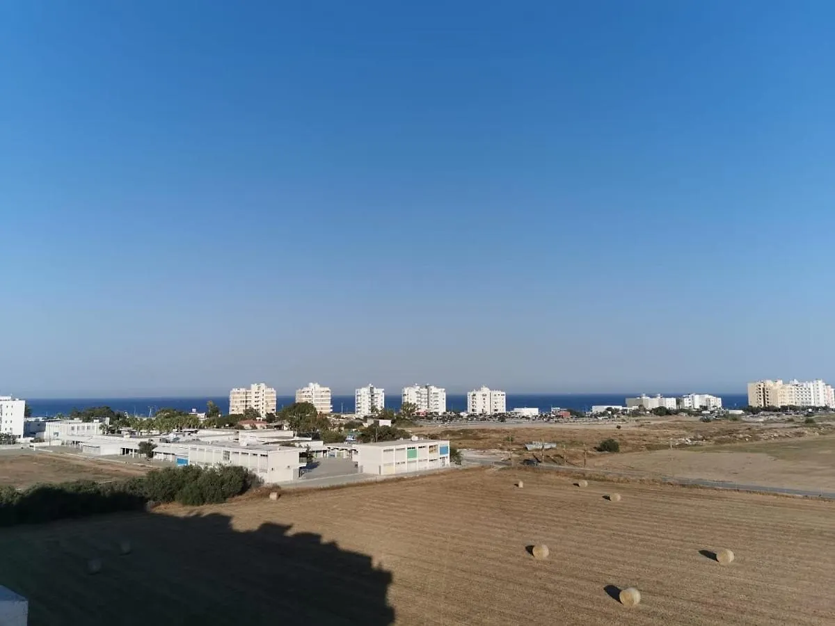 Must Stay - Sea & Salt Lake Panoramic View Apt Larnaca Apartment