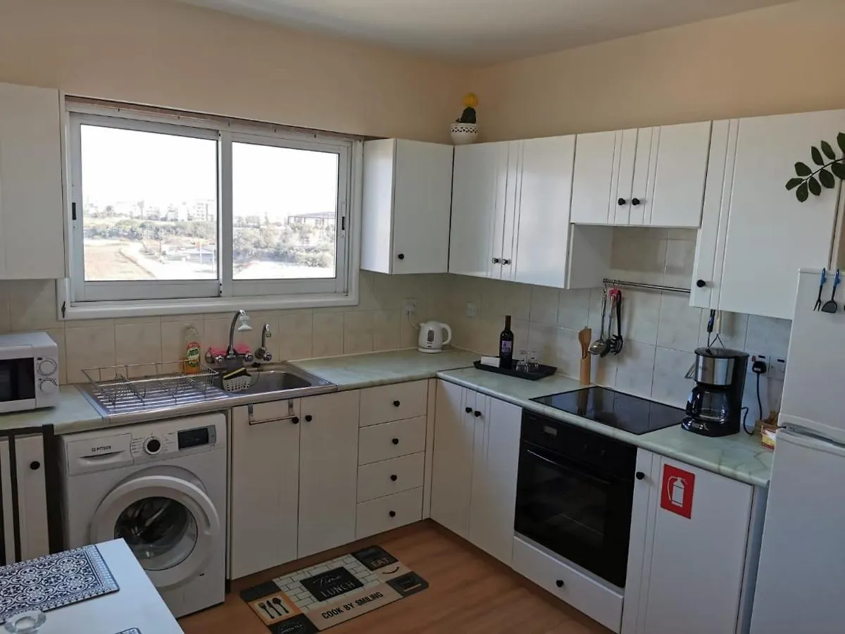 Apartment Must Stay - Sea & Salt Lake Panoramic View Apt Larnaca