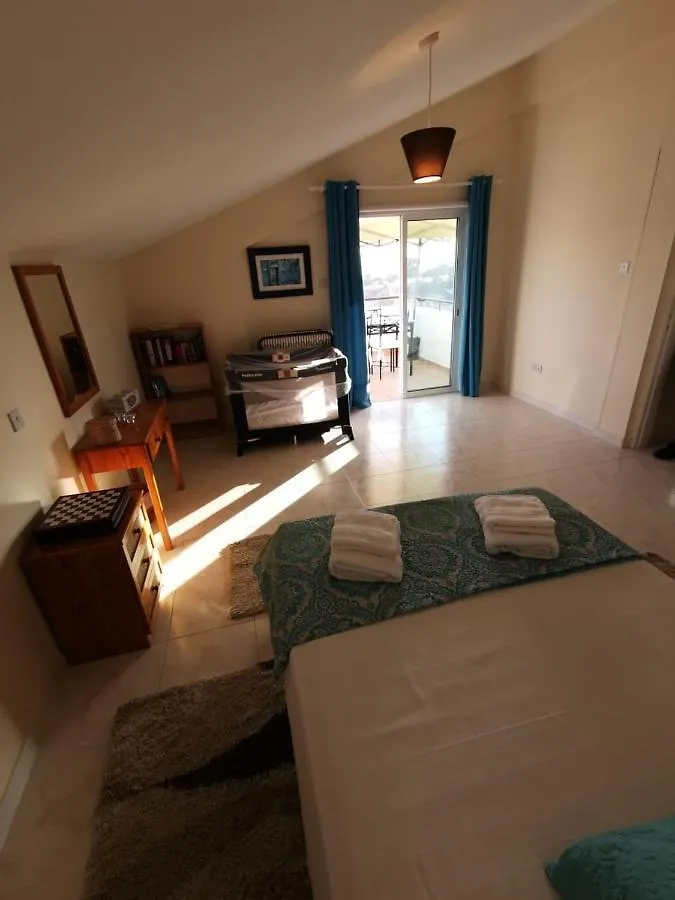 Must Stay - Sea & Salt Lake Panoramic View Apt ラルナカ